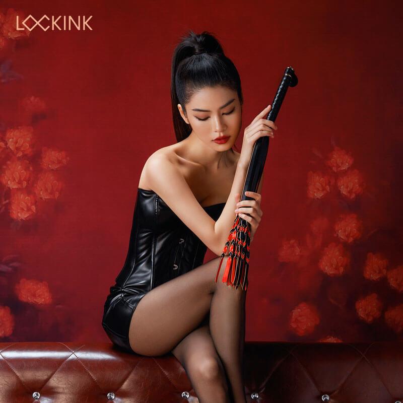 LOCKINK Red &amp; Black Braided Tail Flogger - Delightor
